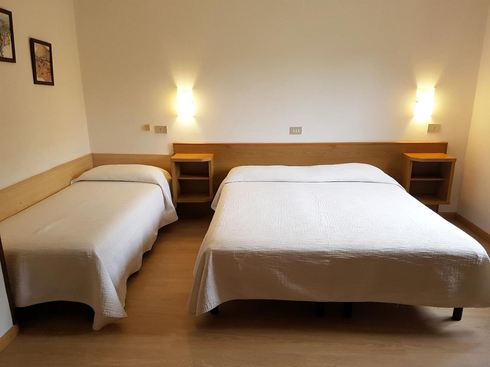 Albergo Miralaghi Padergnone 部屋 写真