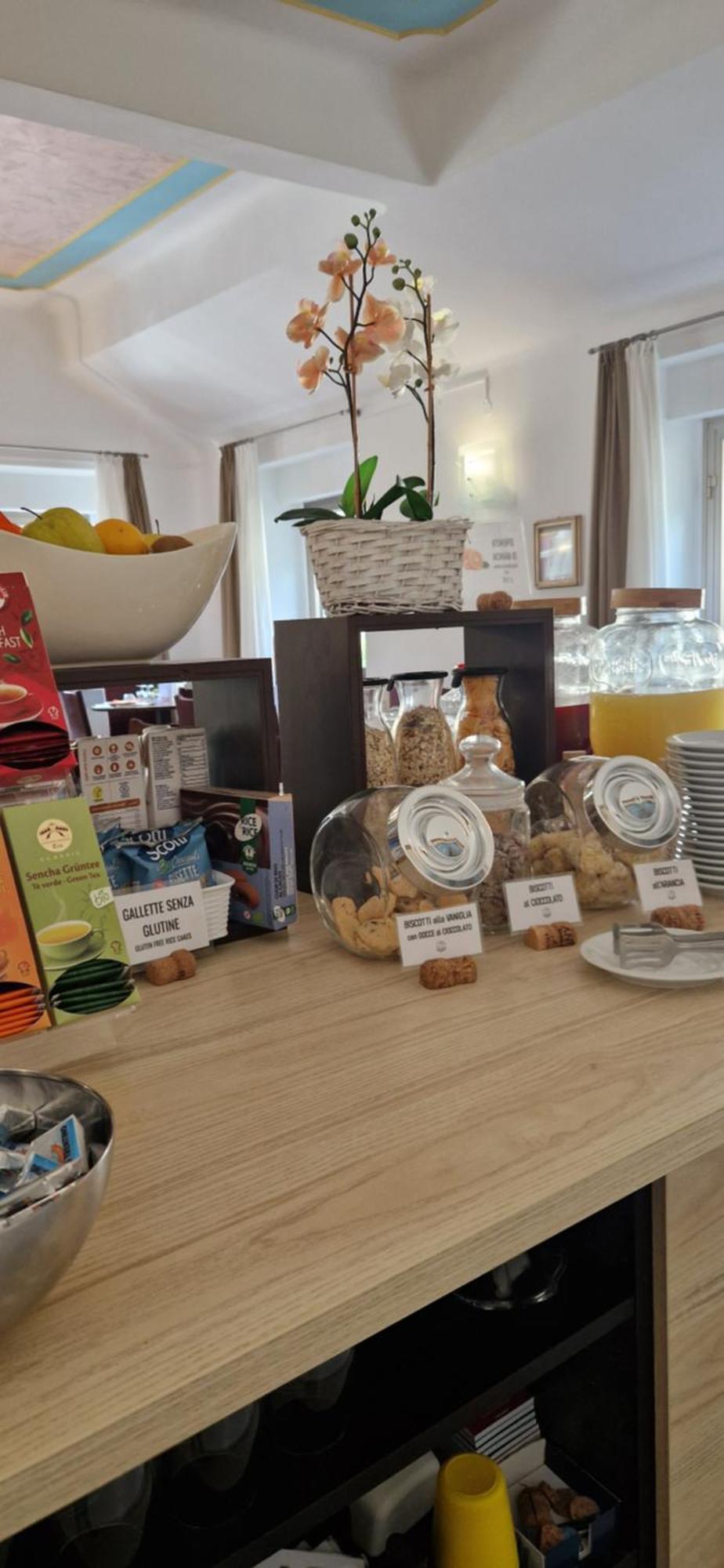 Albergo Miralaghi Padergnone エクステリア 写真