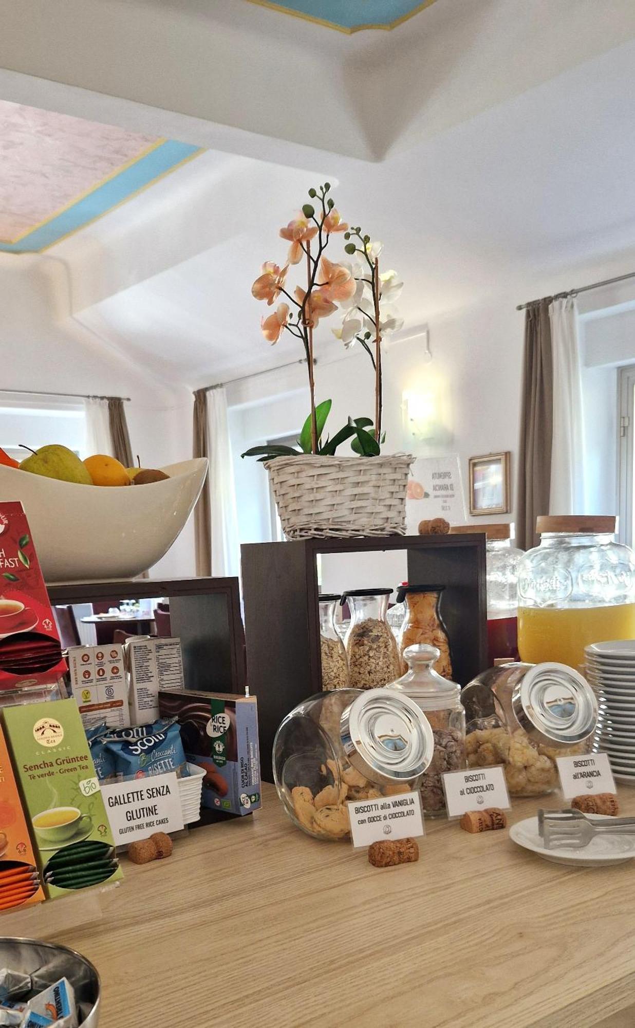 Albergo Miralaghi Padergnone エクステリア 写真